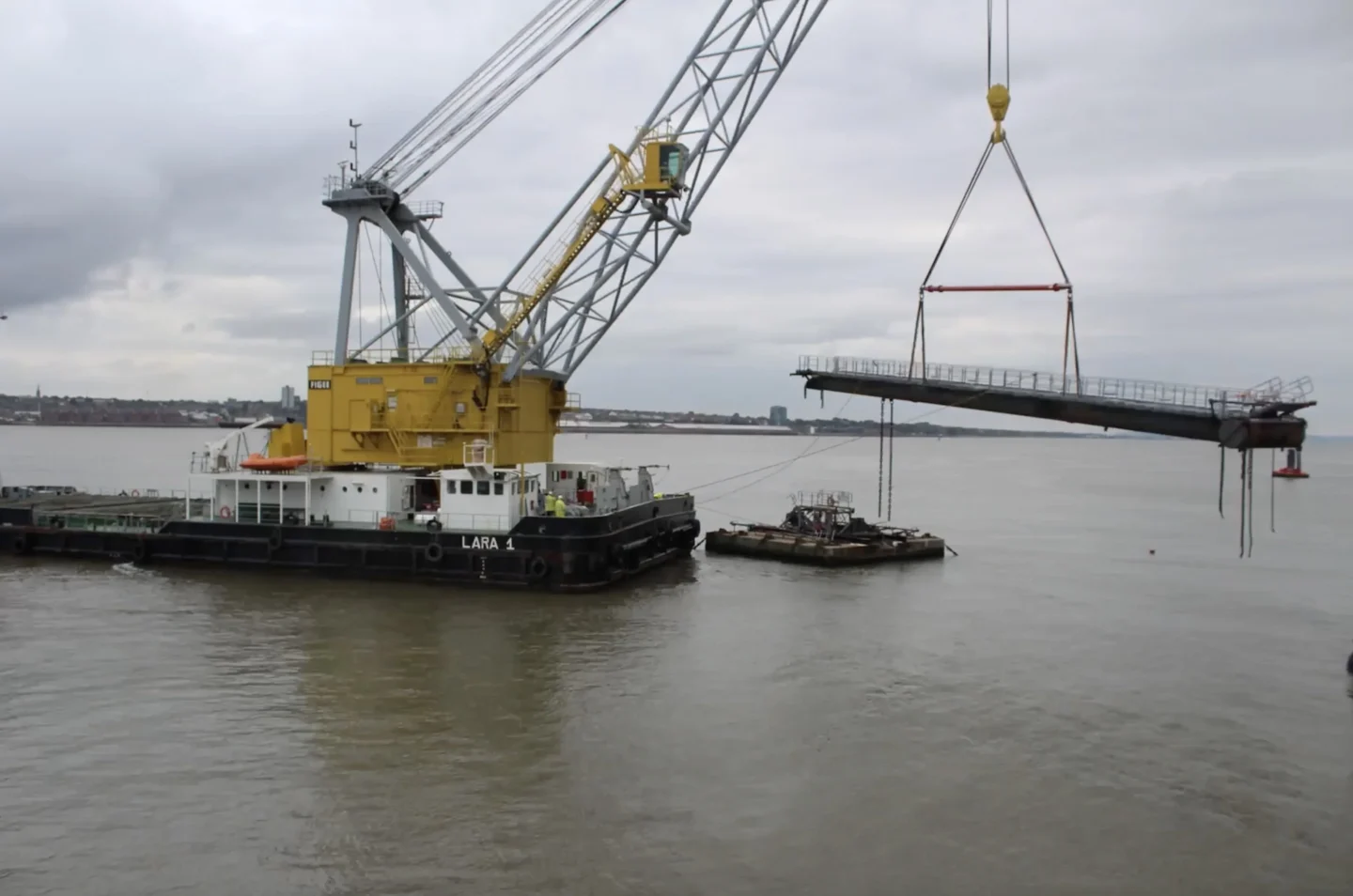 Cammell Laird and the RWE Pontoon 8